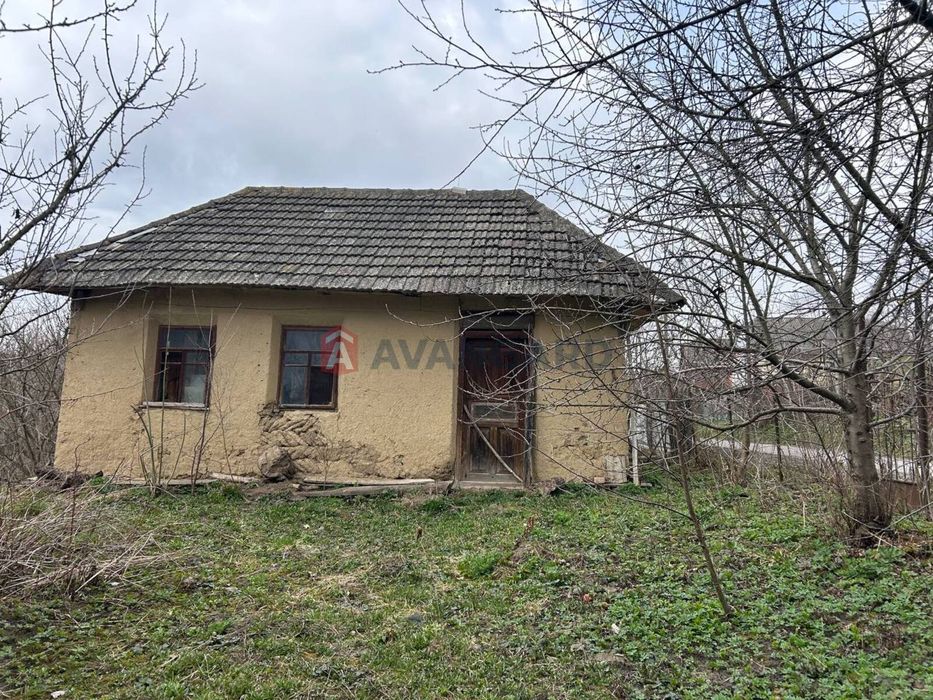 Затишна ділянка з будинком у с.Ружичанка