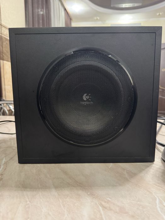 Продам мультимедийную акустику Logitech Z623