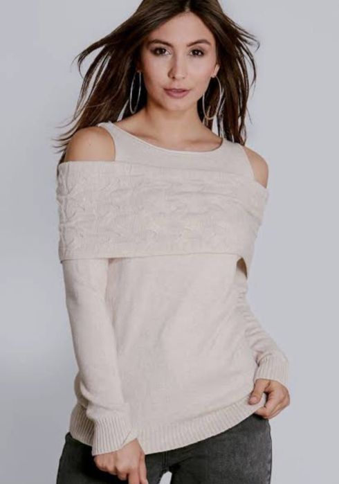 Кофта свитер с открытыми плечами шерстяной M-L Italia