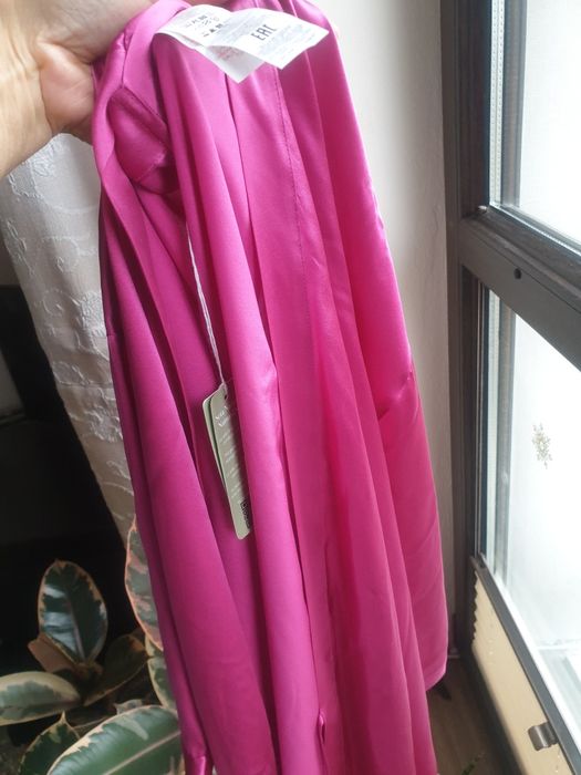 Szlafrok z Jedwabiu Intimissimi M/S nowy.