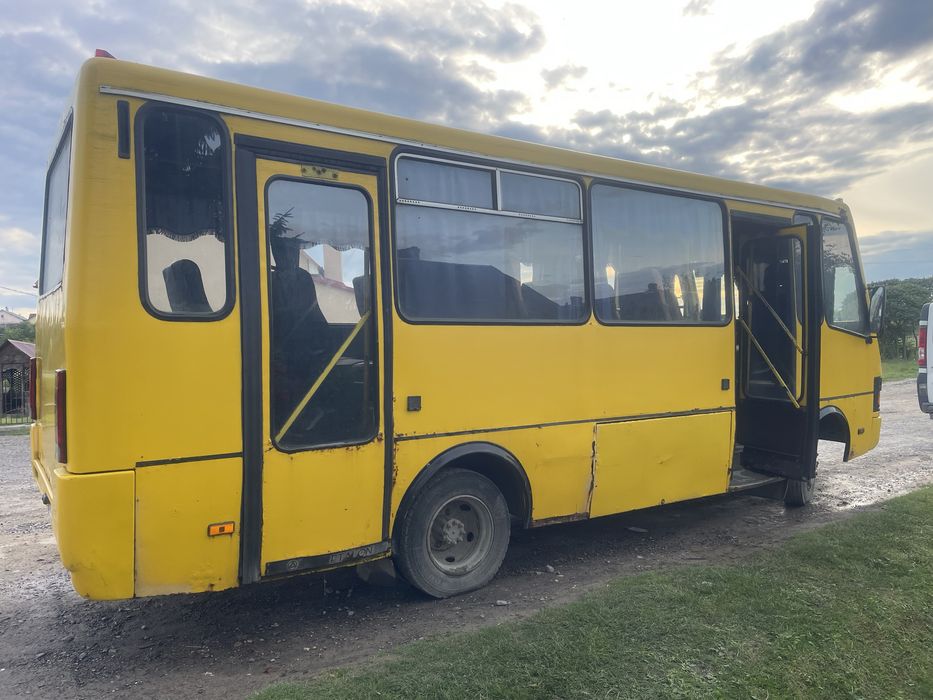 Автобус еталон БАЗ А079