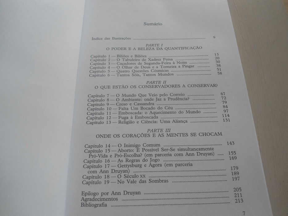 Biliões & Biliões por Carl Sagan