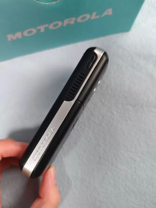 Motorola E398 в наявності