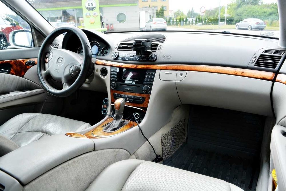 Mercedes-Benz E200 W211 Gaz Automat