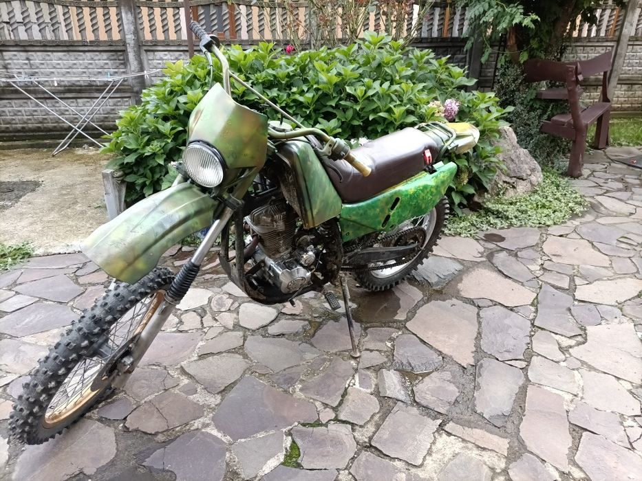 Мотоцикл 180 куб крос