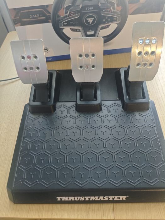 Thrustmaster T248 Xbox/PC.