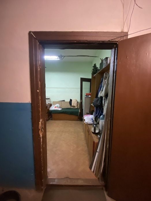 Оренда складу на вул. Євгенія Сверстюка,23 на 18,2 м², від власника