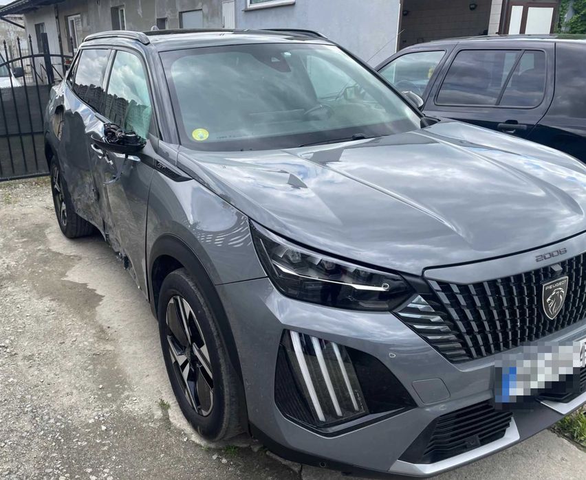 Peugeot 2008 Бампер передній задній Розборка Пежо