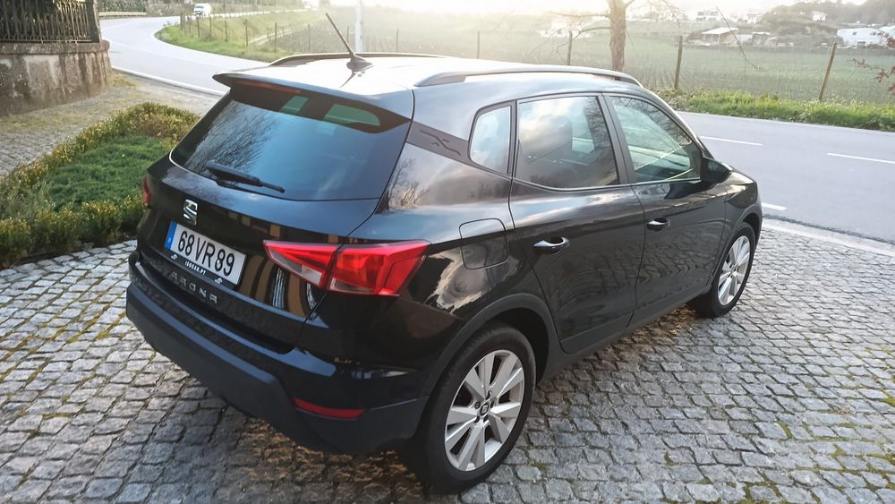 SEAT Arona 1.0 TSI 115cv –  Preto | Excelente Estado
