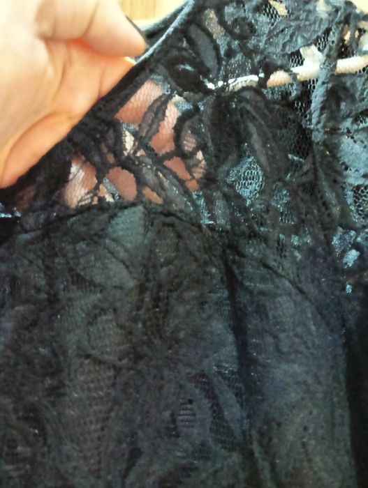 Sukienka koronkowa Jessica z c&a