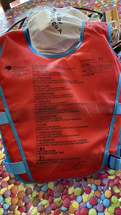 Colete salva vidas para criança