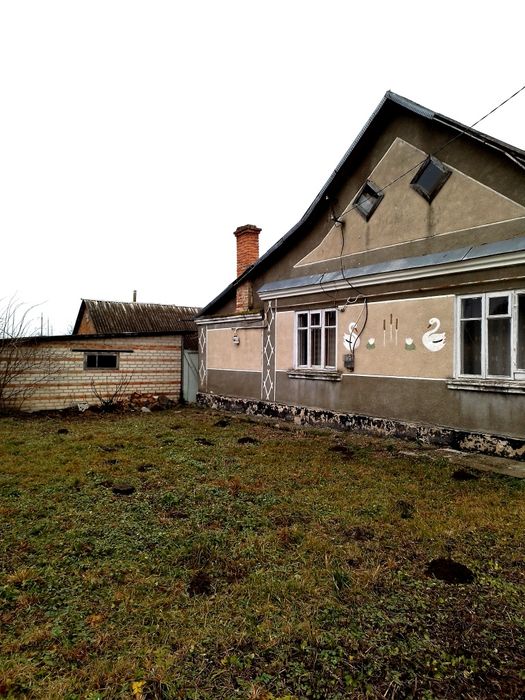 ВЛАСНИК.Продаж , цегляний будинок в селі Порозове , торг можливий