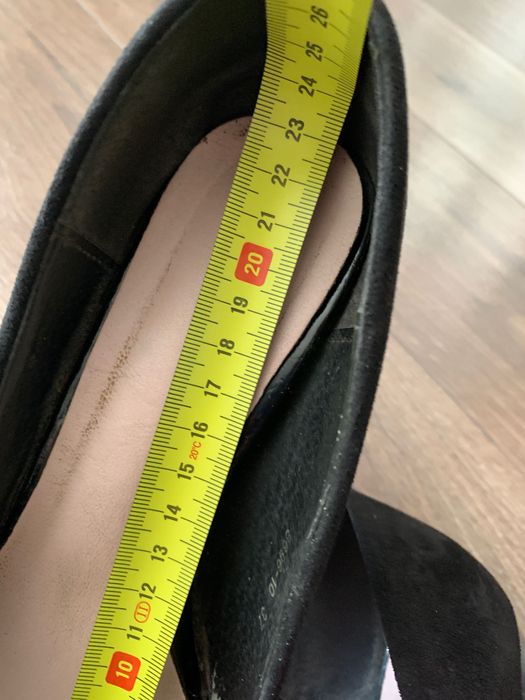 Зручні жіночі туфлі на каблуках. Розмір 37