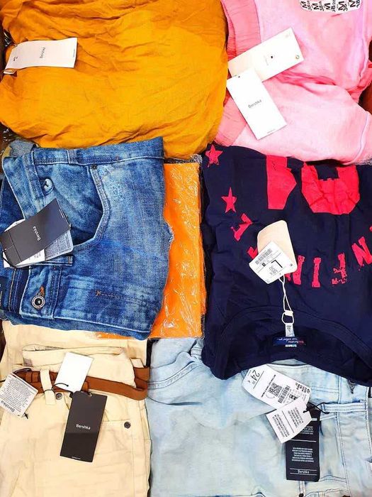 Hurt outlet odzież z metką adidas nice itp..odzież używana