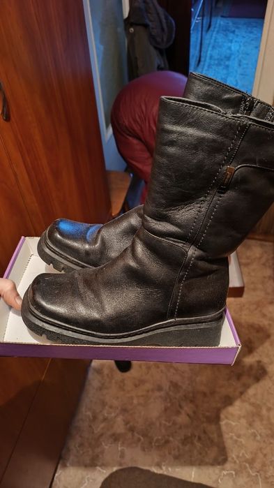 Продам взуття шкіряне