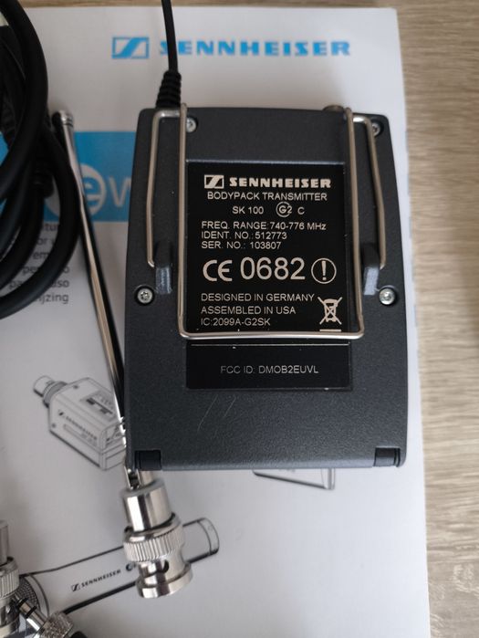 Радіосистема Sennheiser G2 (з петличний мікрофоном).