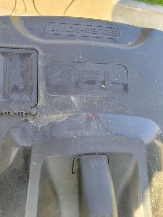 Corta-relva elétrico