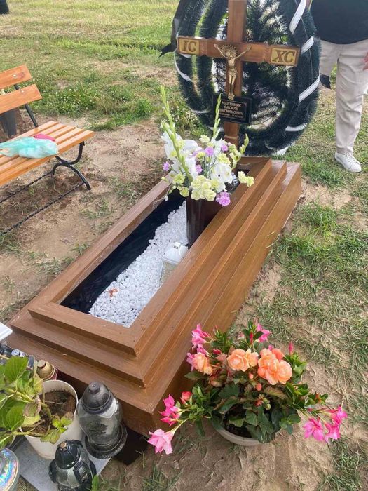 Благоустрій могил / встановлення бордюрів / гробівець / памʼятники