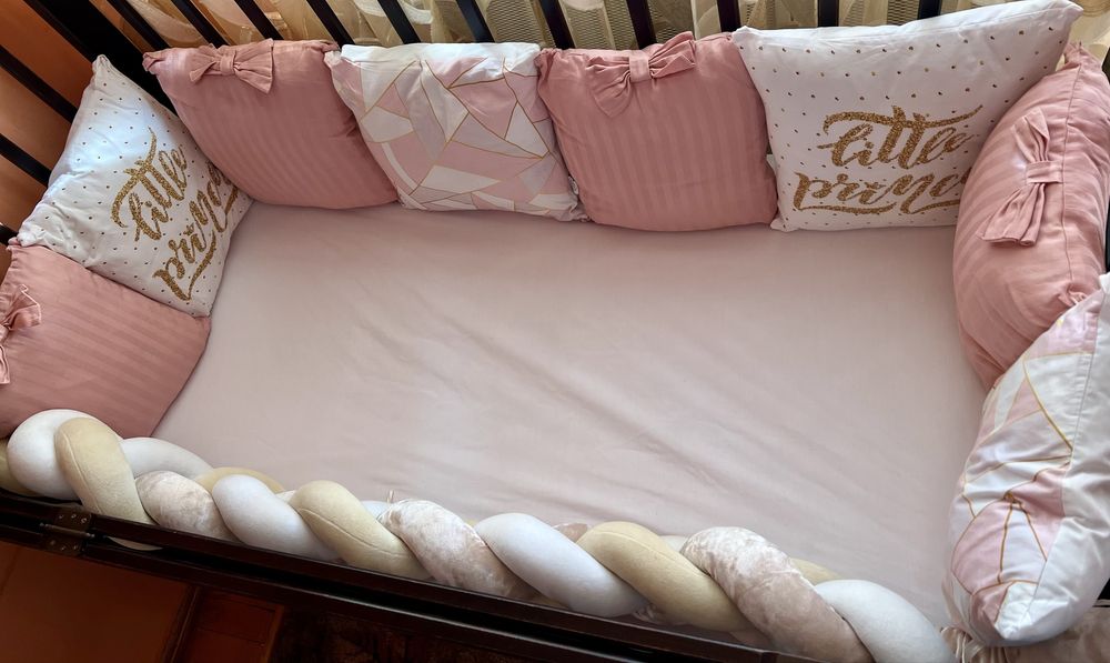 Продам бортики в ліжечко