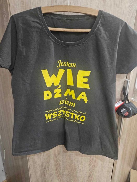 Koszulka z napisem Jestem Wiedźmą wiem wszystko M