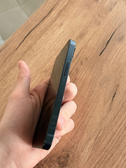 Iphone 13 mini.