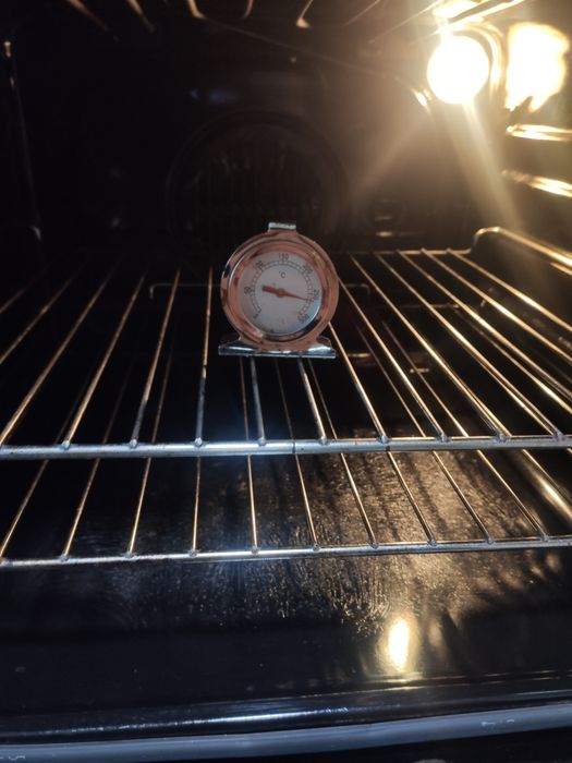Forno Indesit a funcionar429864227659458562