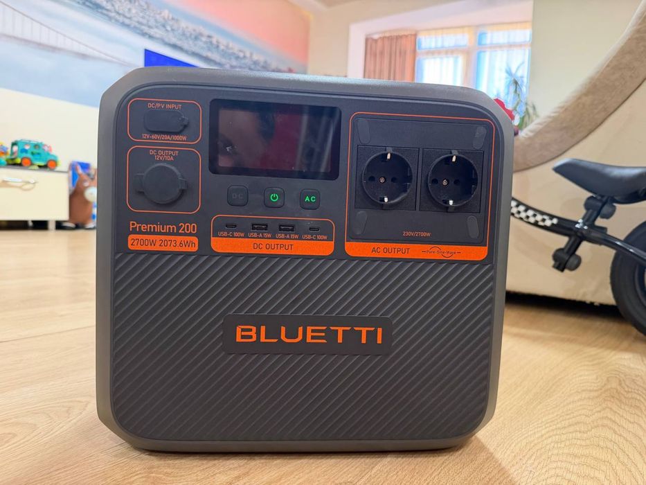 Портативная зарядная станция Bluetti