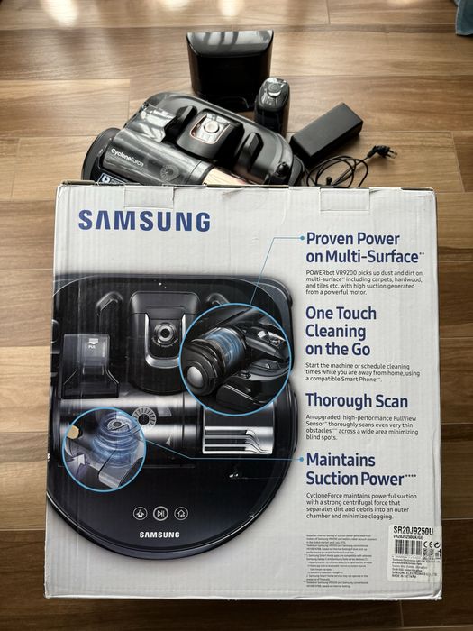 Robot sprzatający odkurzacz Samsung VR9200