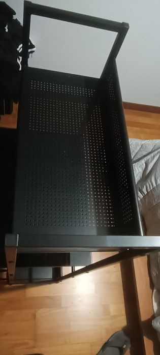 Secretaria com tampo de vidro