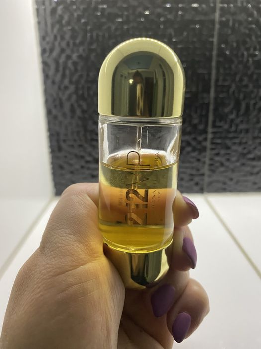 Carolina herrera vip 212