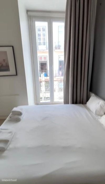 Quarto - localizado em Rossio Lisbon