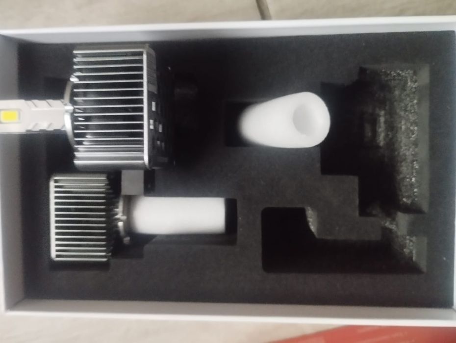 Продам лед лампи