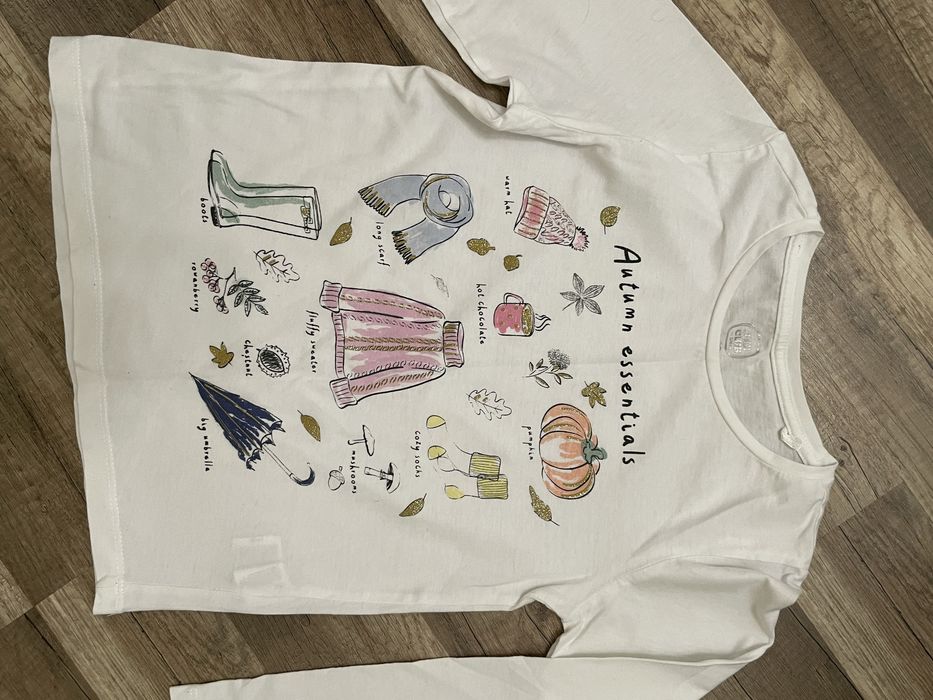 Нова кофтинка для дівчини