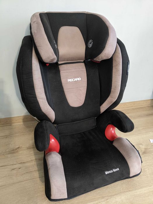 Fotelik RECARO Monza 15–36 kg