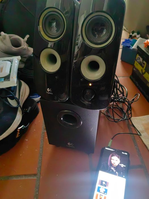 Escreva, enviarei um vídeo do trabalho. Som alto e claro