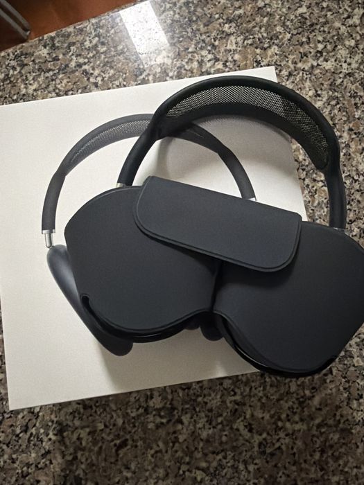 Air pods max 2 midnight