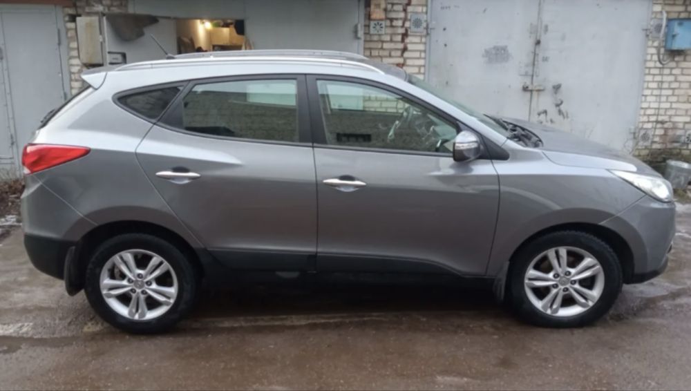 Машина Hyundai IX35