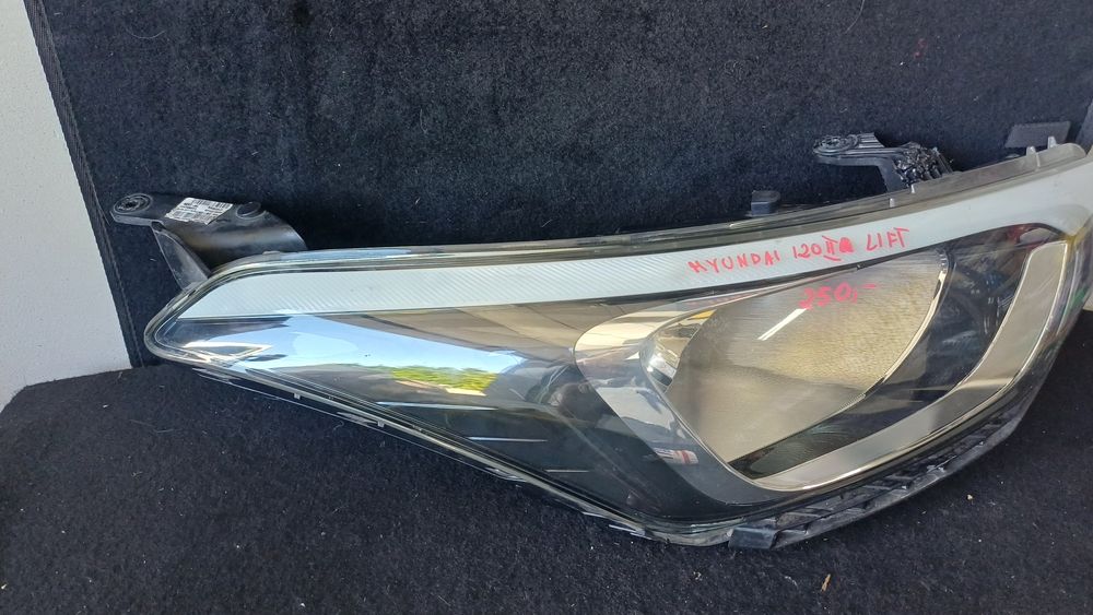 Lampa przednia prawa hyundai i20 ll lift