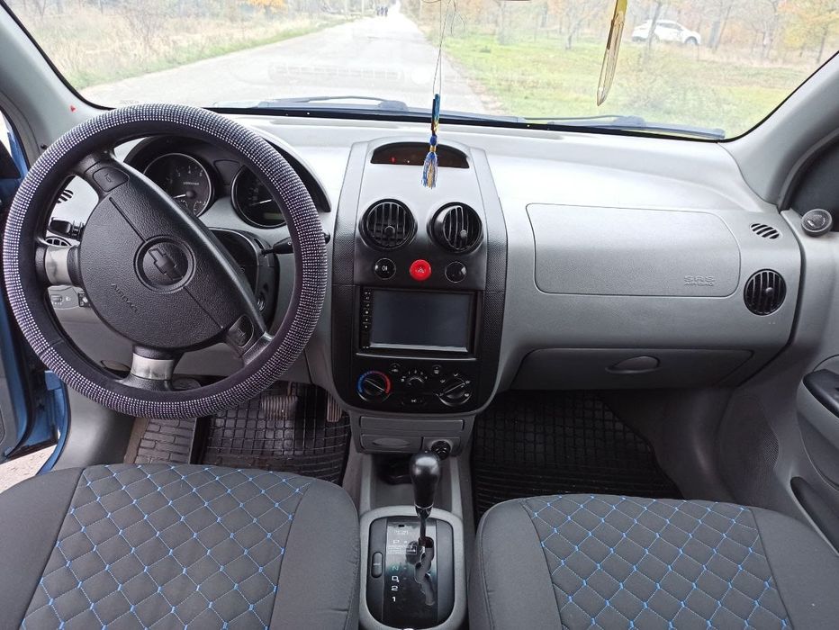 Chevrolet aveo T200 hatchback