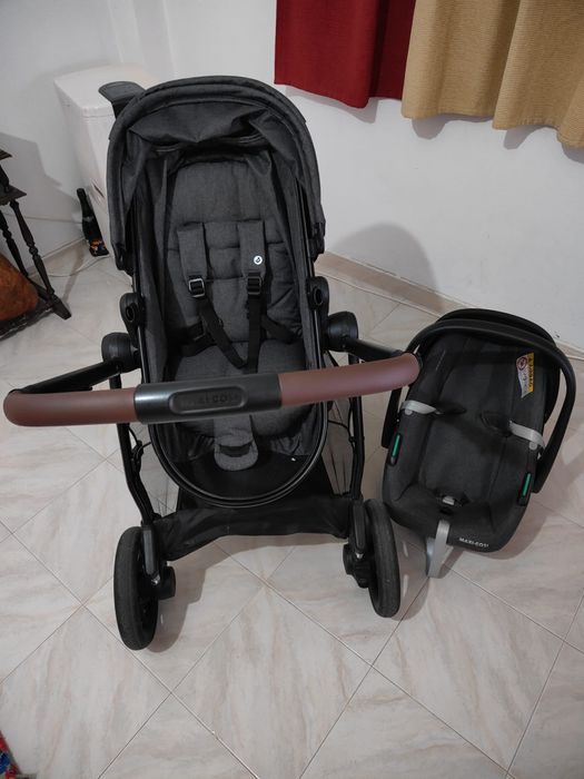 Conjunto Maxicosi zelia S + berço + colchao