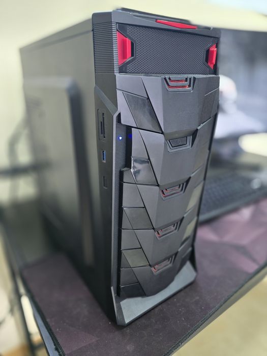 Ігровий комп'ютер i9 9700k 16gb ddr4 Geforce RTX 2060 super ssd  256