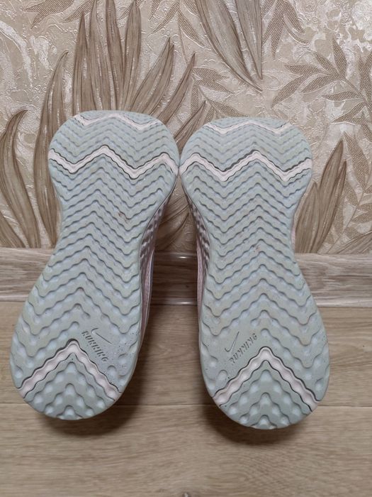 кросівки Nike оригінальні