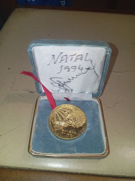 Medalha chinesa bom estado