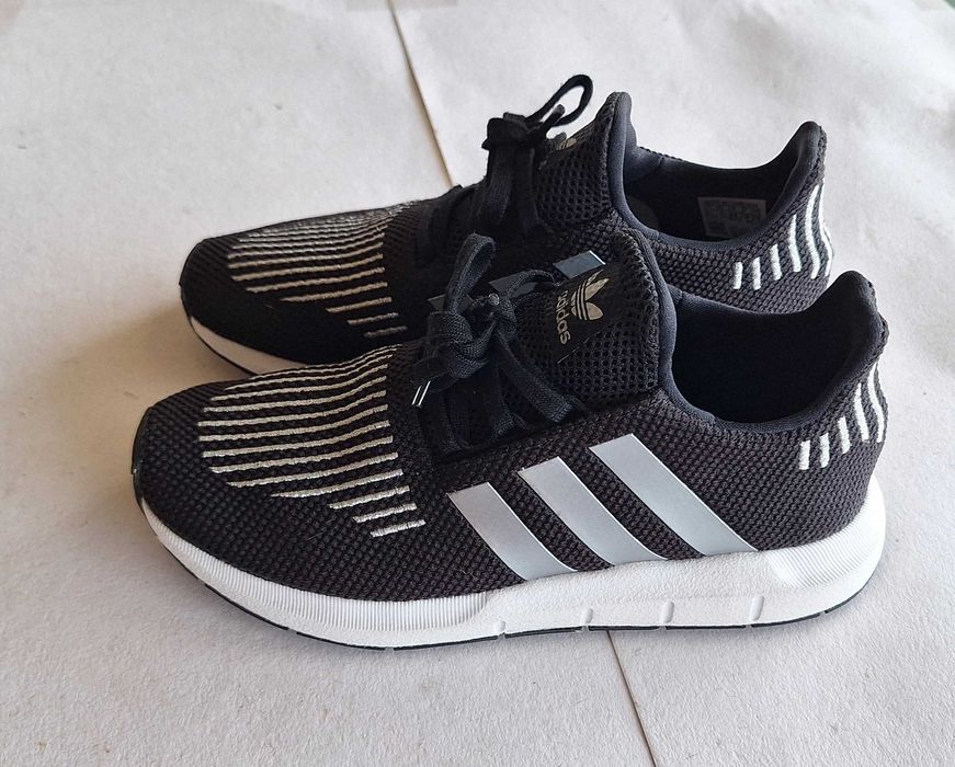 Sapatinha adidas nº34