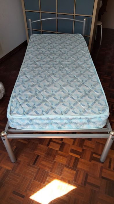Cama de solteiro