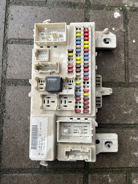 Części FORD FOCUS Mk II różne, sprzedaż w całości