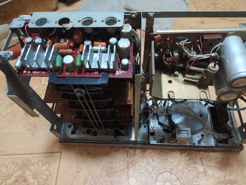 Магнітофон Маяк 233, на донори чи відновлення