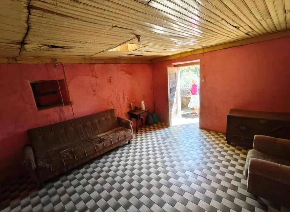 Casa em pedra perto da serra da Estrela