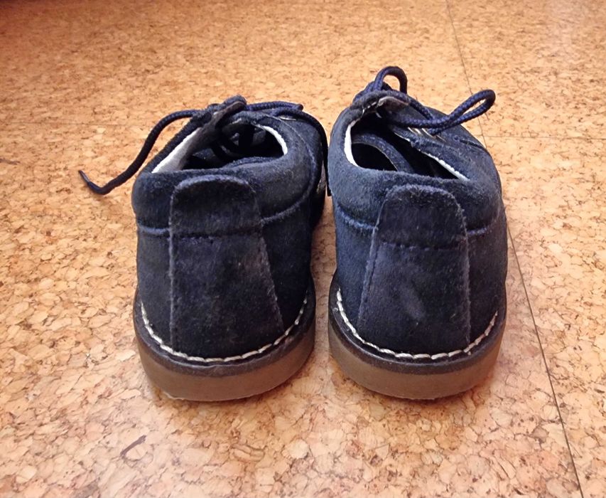 Sapatos azuis escuros, tamanho 24