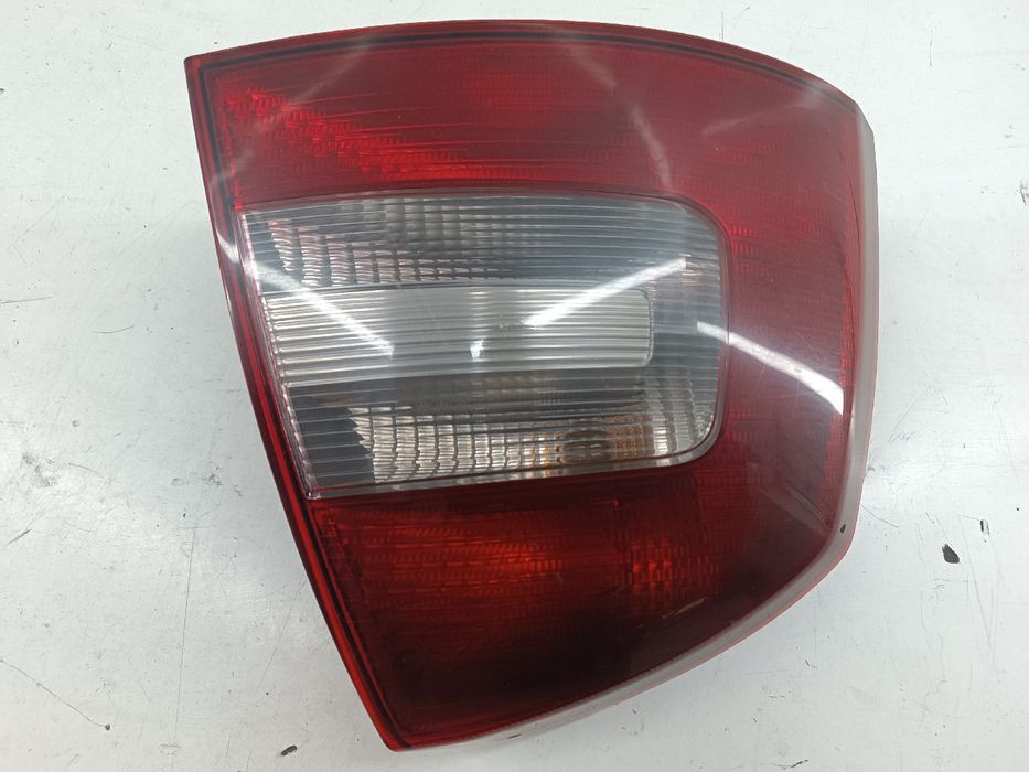 Farolim Stop Esquerdo - SKODA Octavia II (1Z3) | 04 - 13